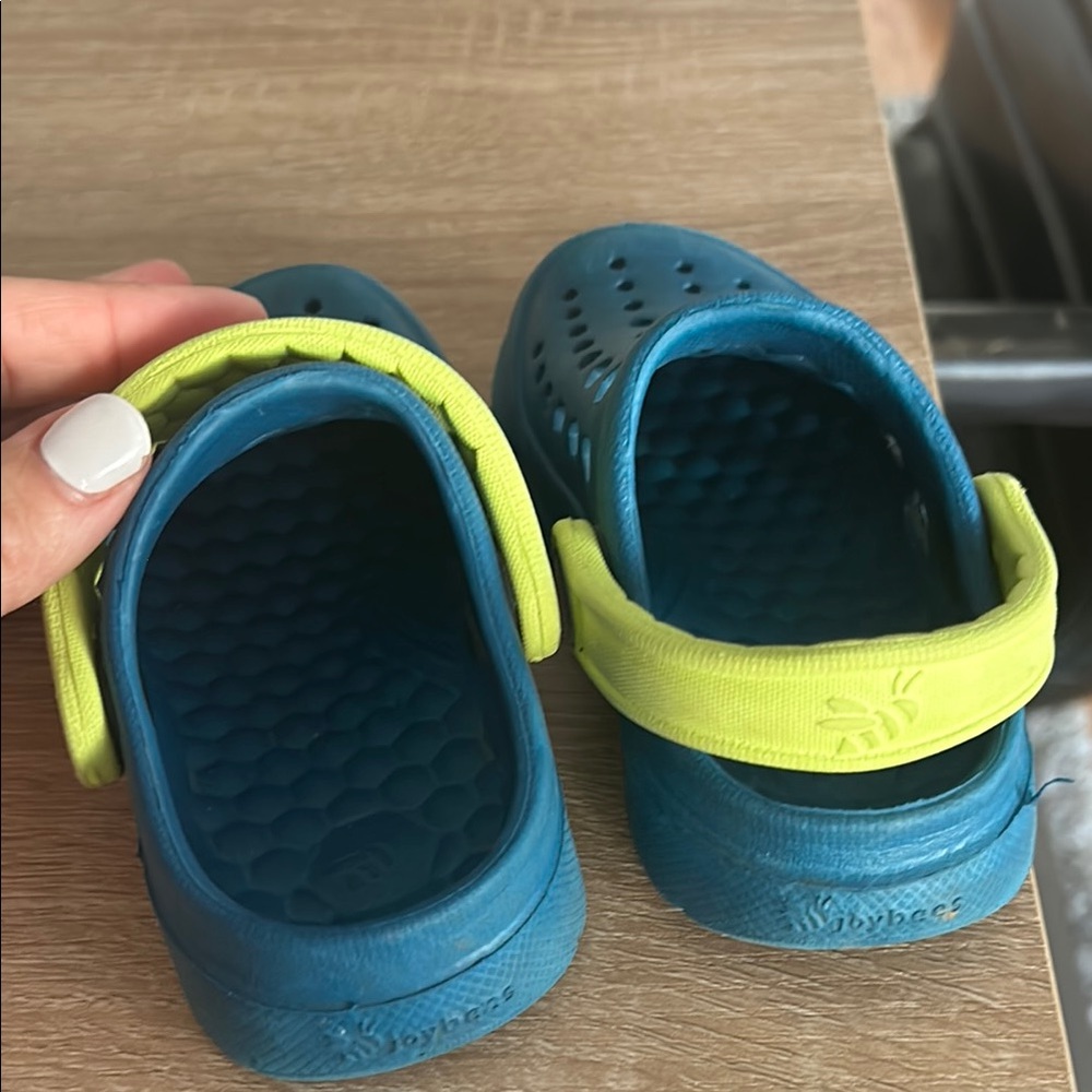 Joybees Kids Blue and Yellow Clogs crocs summer water shoes rubber 5 c - Picture 5 of 8